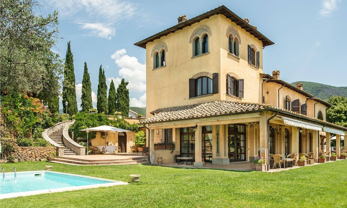 Poggio Catino Apartment | 1 bedroom accommodation in Poggio Catino