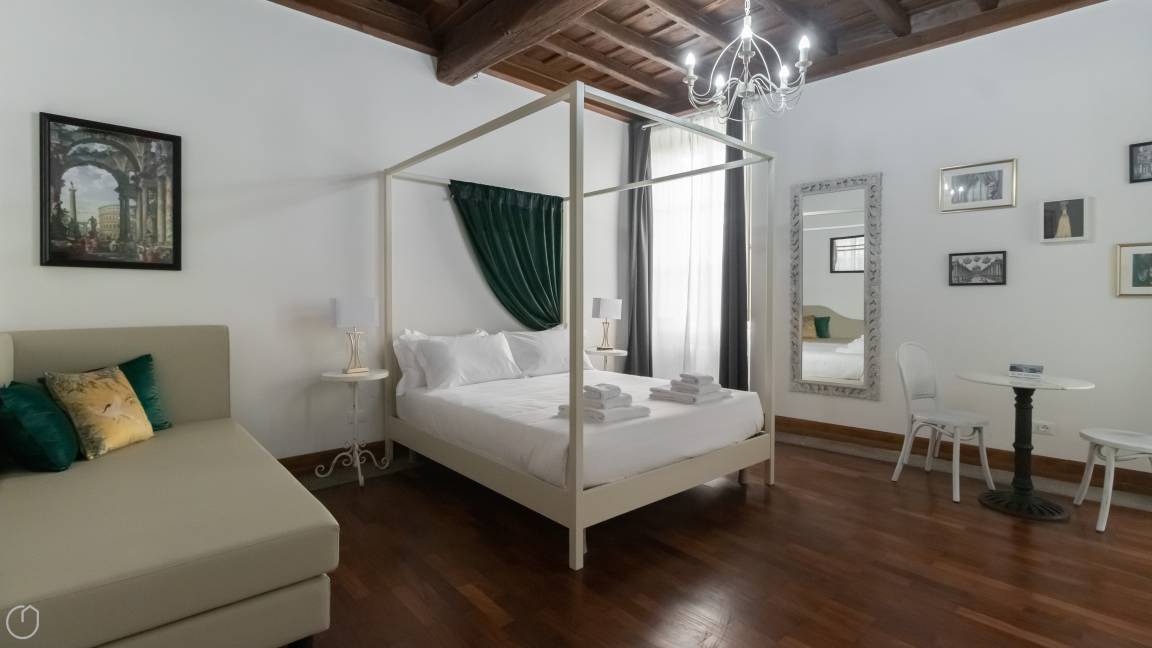 Rione III Colonna Apartment | 100 m² Apartment ∙ 2 bedrooms ∙ 5 guests