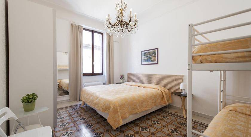 Trastevere Apartment | 100 m² Apartment ∙ 3 bedrooms ∙ 14 guests
