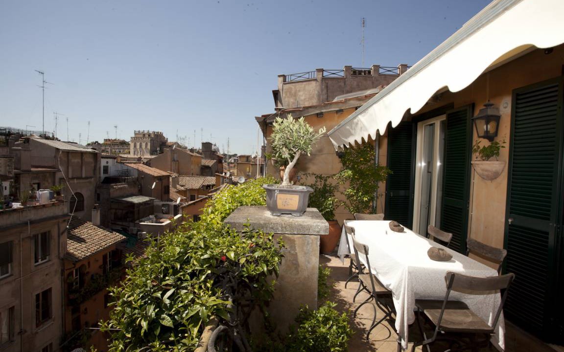 Rione VI Parione Apartment | 120 m² Apartment ∙ 2 bedrooms ∙ 4 guests