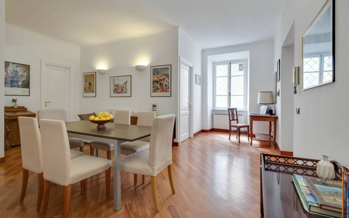 Vatican Apartment | 120 m² Apartment ∙ 4 bedrooms ∙ 8 guests