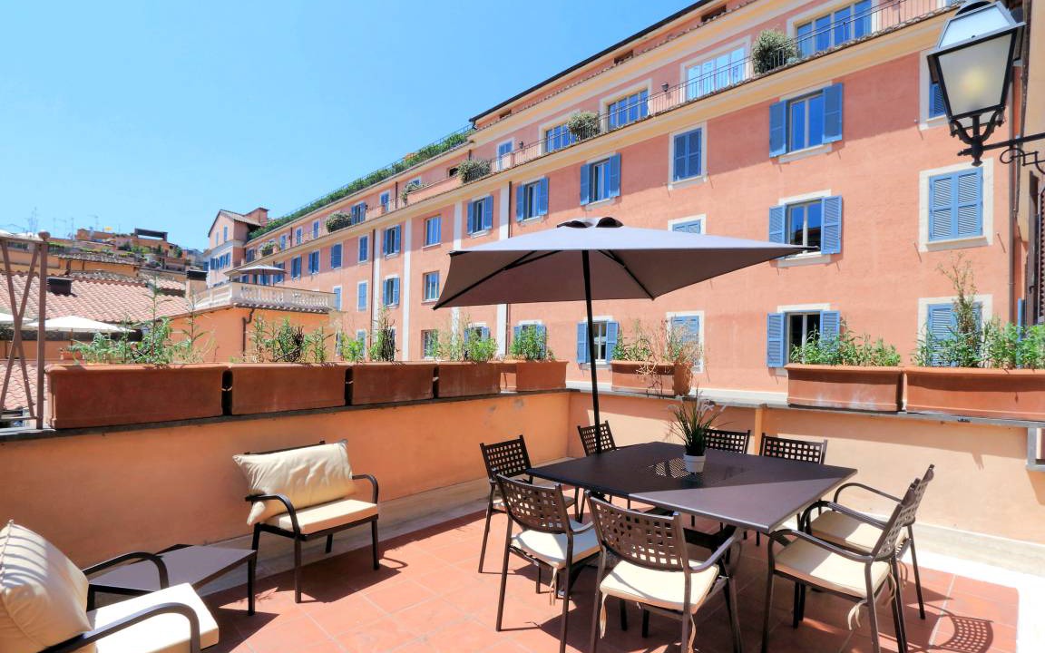 Rione IV Campo Marzio Apartment | 150 m² Apartment ∙ 3 bedrooms ∙ 7 guests