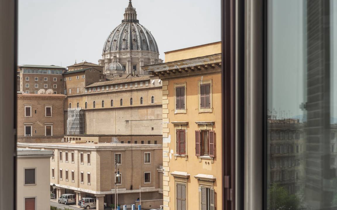 Vatican Apartment | 150 m² Apartment ∙ 3 bedrooms ∙ 5 guests