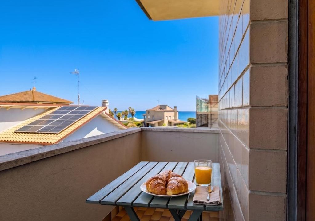 San Tommaso Tre Archi Apartment | -150m dal mare- balcone, WiFi, parcheggio, 6 posti letto