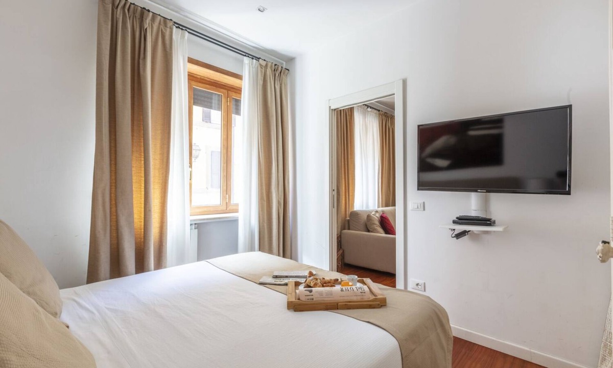 Rione IV Campo Marzio Apartment | 2 Apartments in the same building Piazza del Popolo 1+2
