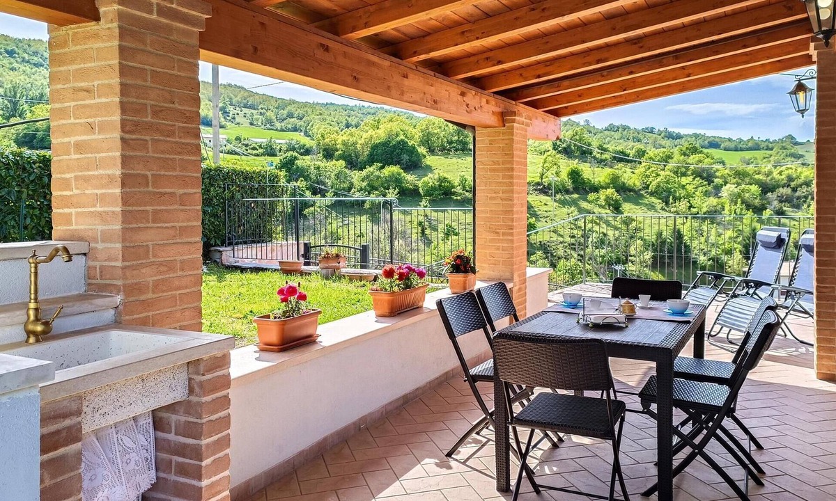 Preci House | 2 bedroom awesome home in Preci