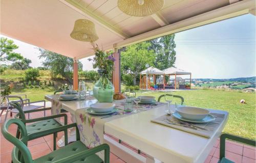Fano House | 2 Bedroom Cozy Home In Fano -Pu-