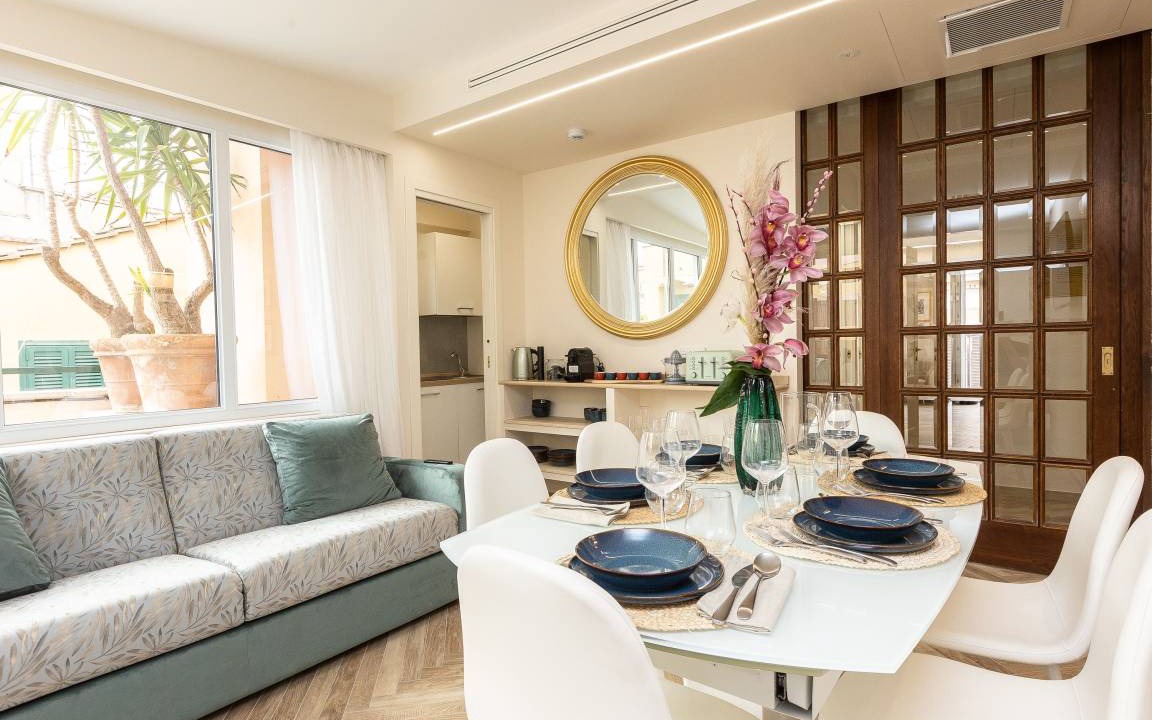 Rione II Trevi Apartment | 200 m² Apartment ∙ 4 bedrooms ∙ 9 guests
