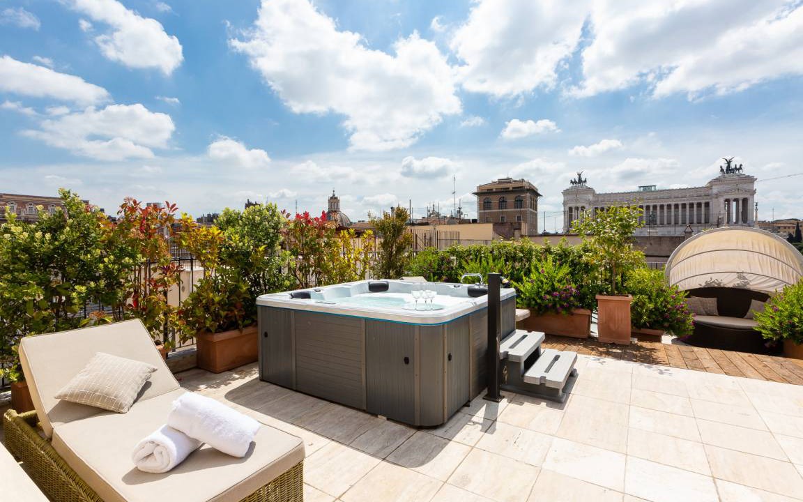 Rome City Centre Apartment | 210 m² Apartment ∙ 4 bedrooms ∙ 8 guests