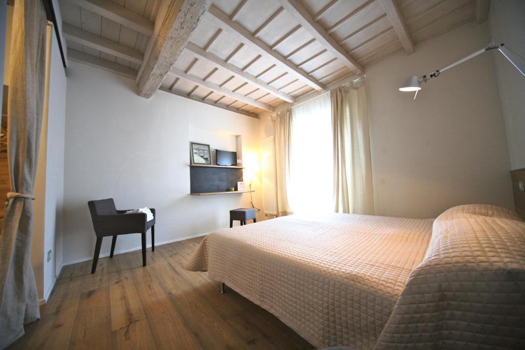 Pavia Bed & Breakfast | 32 BnB Camerecaffè