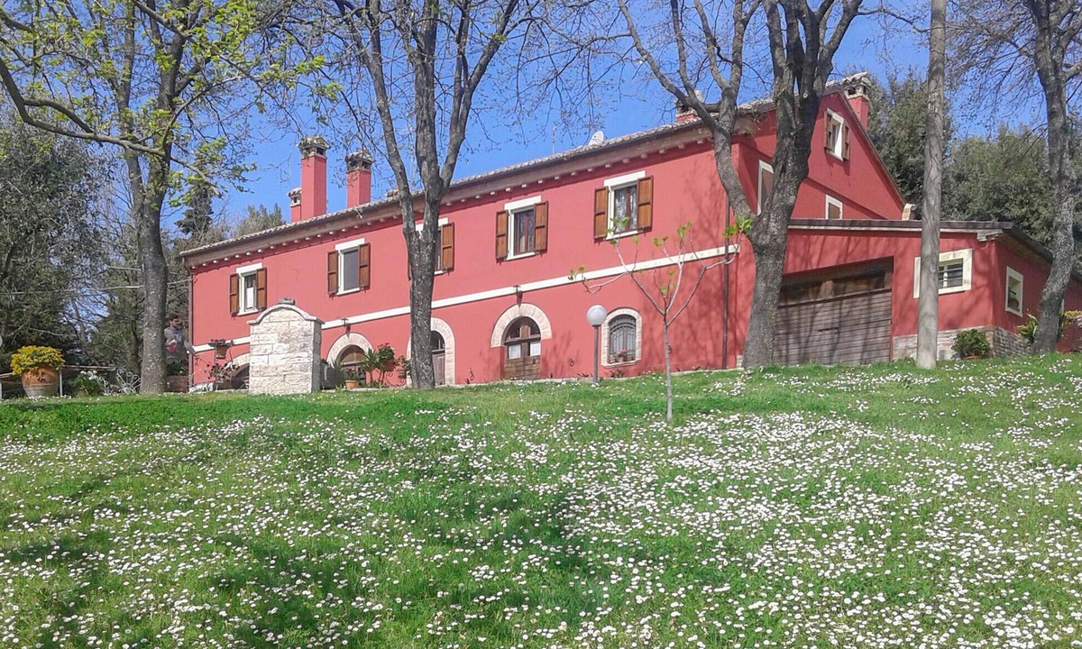Serrungarina House | 4 bedroom stunning home in Serrungarina