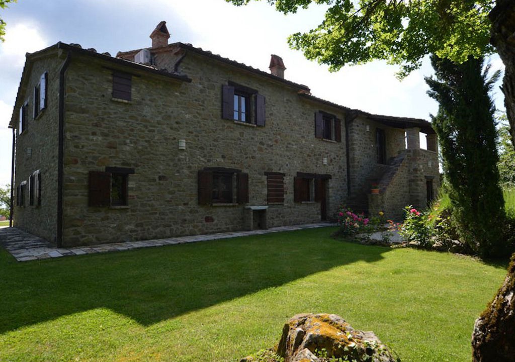 Ripoli Villa | 4 bedroom Villa, sleeps 8 with Pool, Air Con and FREE WiFi