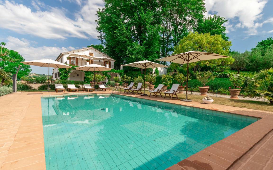 Ripatransone Villa | 400 m² Villa ∙ 6 bedrooms ∙ 12 guests