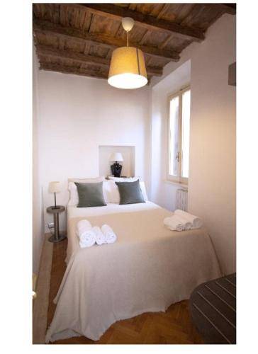 Rione III Colonna Apartment | 42 m² Apartment ∙ 4 guests