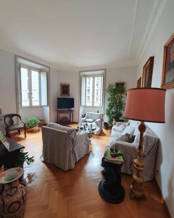 Rome Province Apartment | 500 views of Rome - City Center