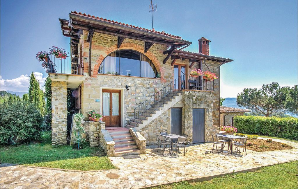 Pratovecchio House | 7 bedroom accommodation in Pratovecchio -AR-