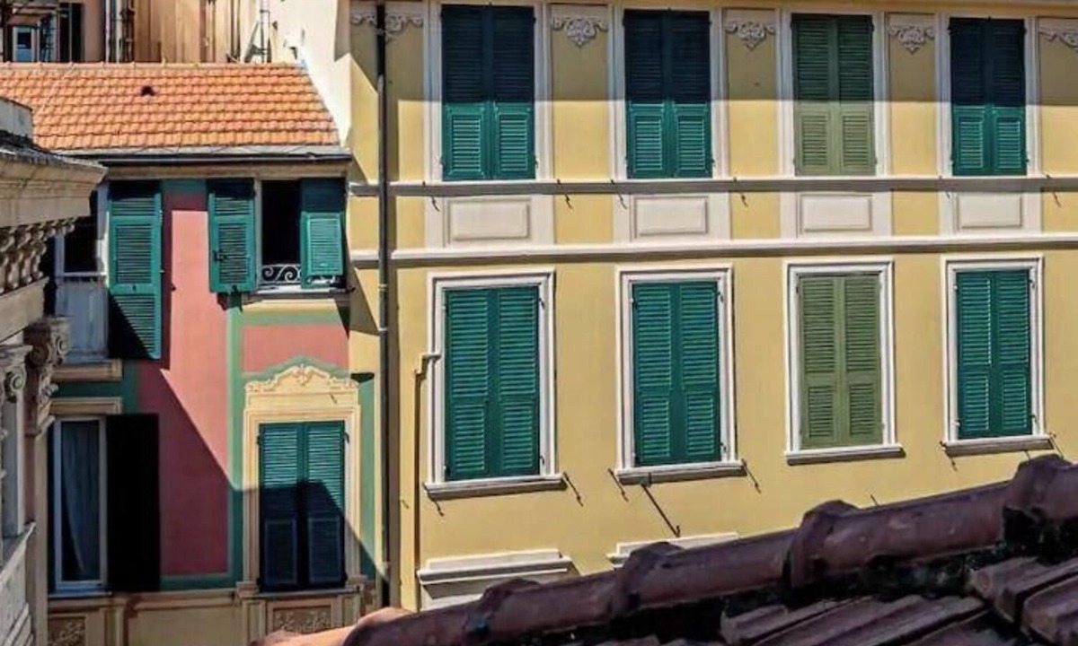 Varazze Apartment | [Above the rooftops] Real Ligurian Caruggio