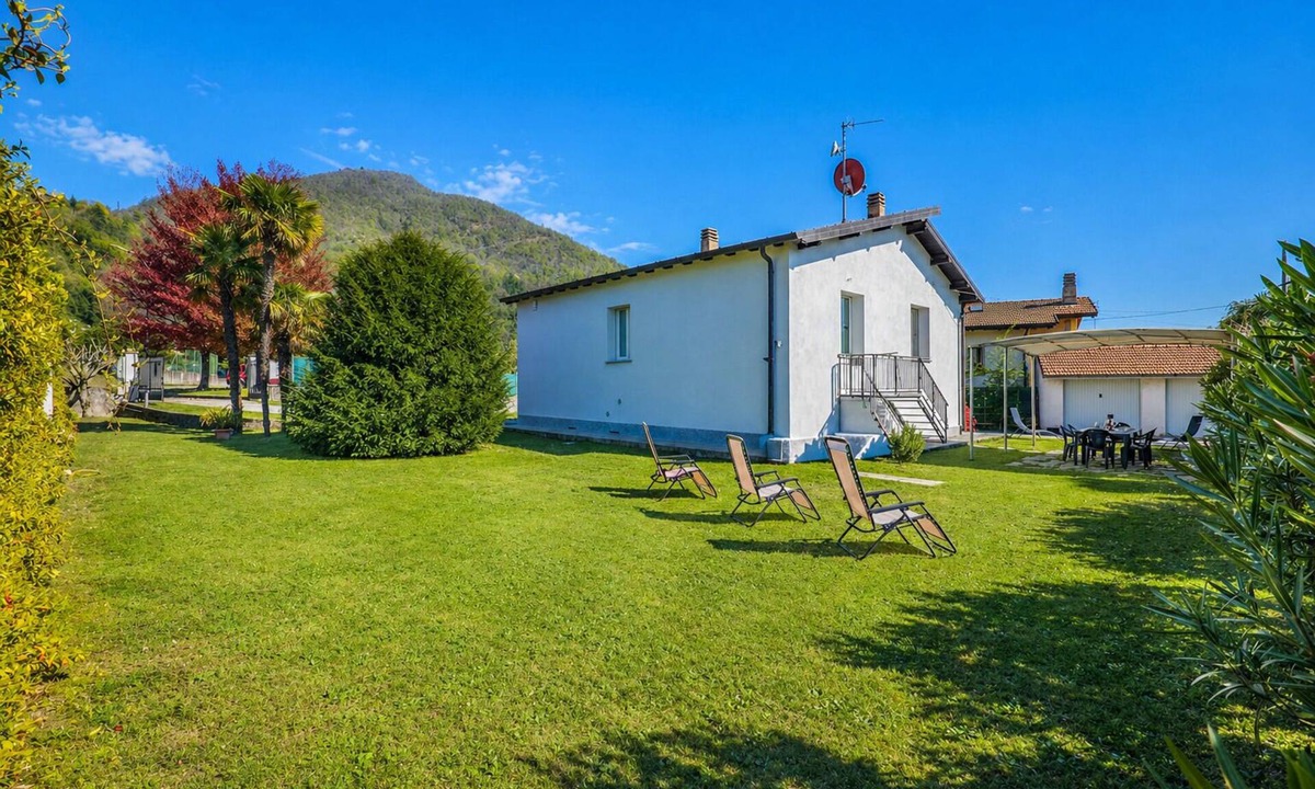 Maccagno House | Acqua Dolce by Lago Reisen