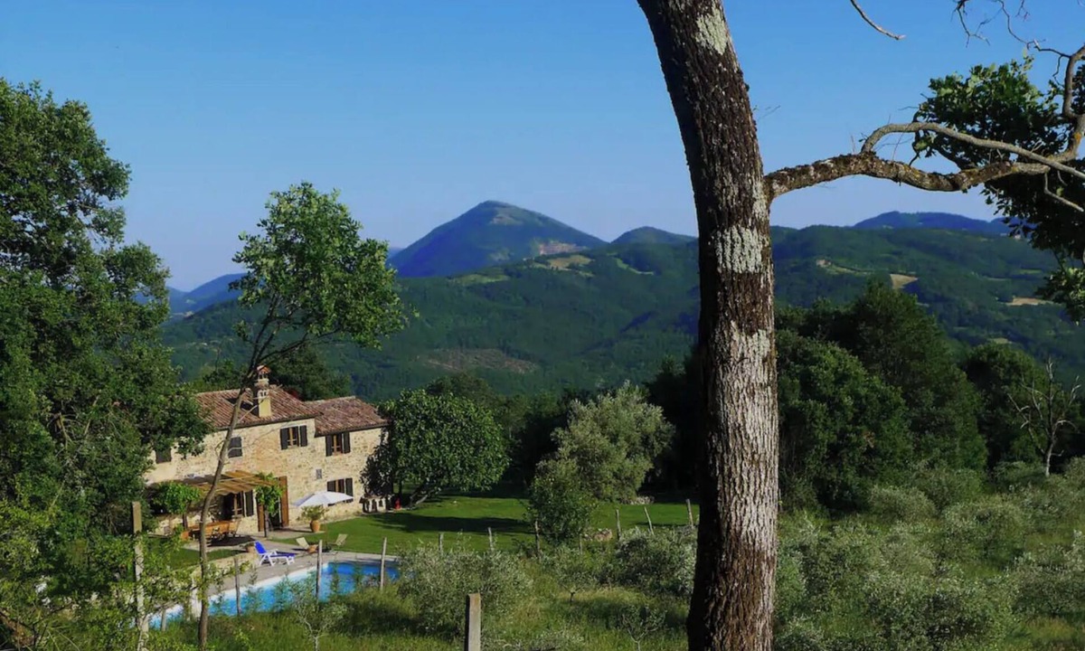 Umbertide House | Adriano House, hillside home with gorgeous pool, total relaxation and privacy