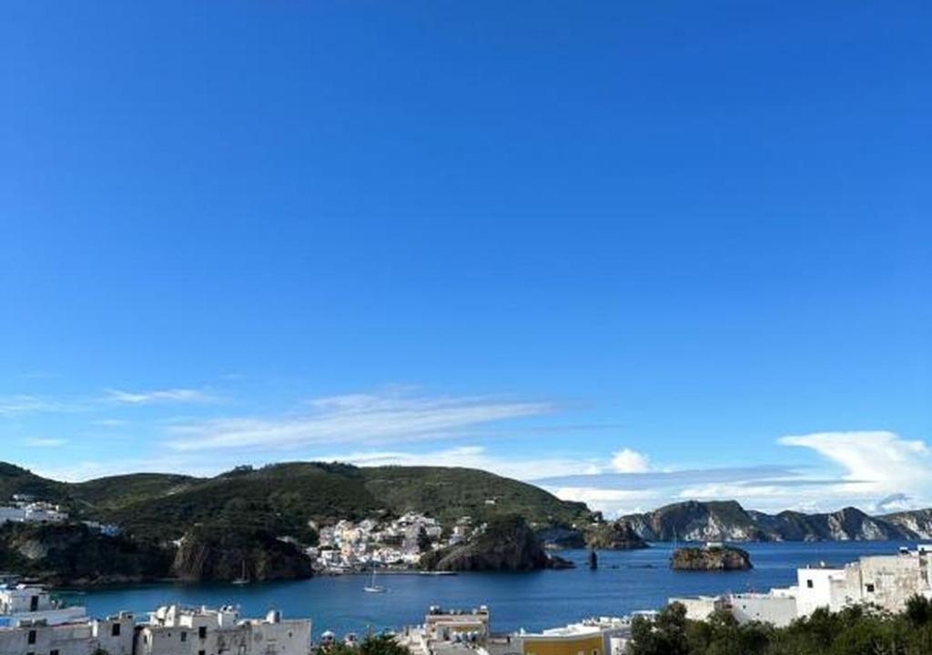 Ponza House | Agenzia Arcipelago Gary 2