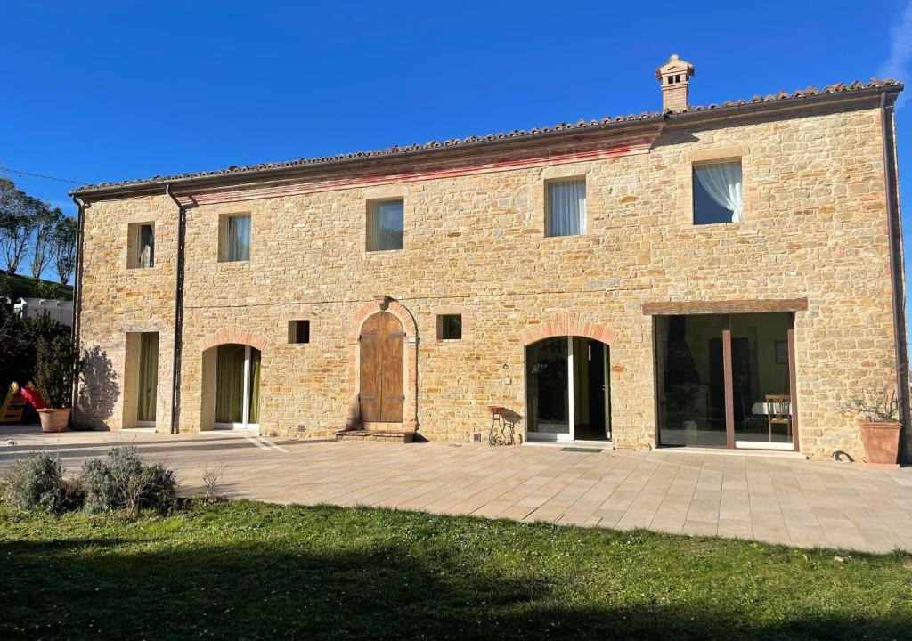 Mergo House | Agriturismo Colle delle Stelle