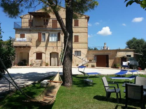 Cossignano House | Agriturismo Galanti