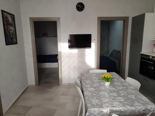 Foggia Apartment | Al civico 14