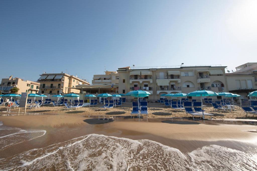 Sperlonga Hotel | Albergo La Sirenella