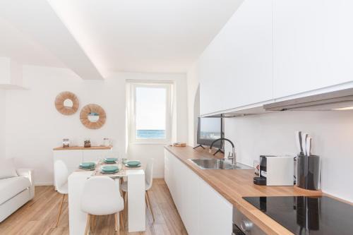 Pegli Apartment | Alice's Window on the Sea - Free Wi-Fi & AC
