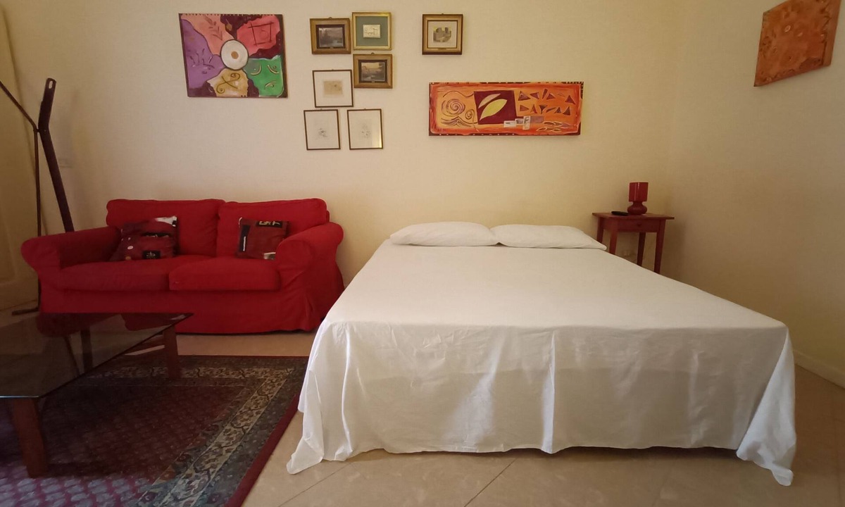 Bari City Centre Bed & Breakfast | All apartment for you nPerfect 2-bedroom apartment with AC in amazing Bari