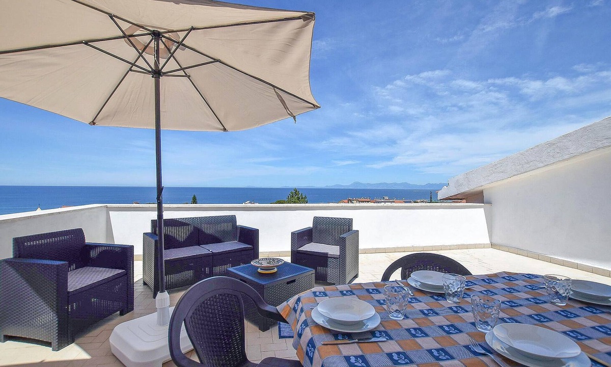Santa Maria di Castellabate House | Amazing home in Maria di Castellabate with WiFi