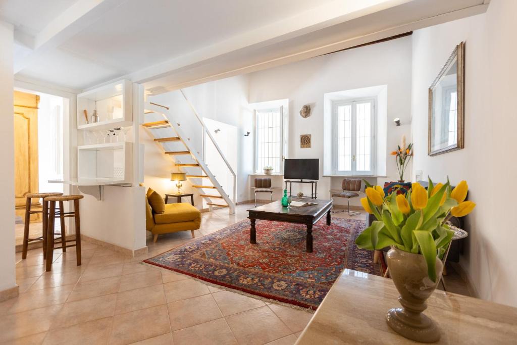 Rione XI Sant'Angelo Apartment | Amazing Historical Apartment - Jewish Ghetto