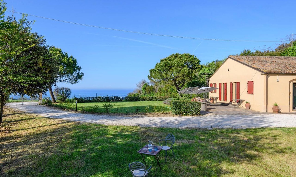 Montemarciano House | Amazing home in Montemarciano with WiFi