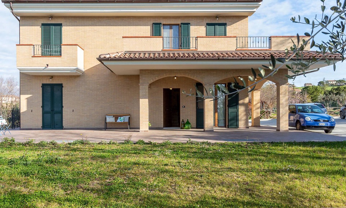 Morrovalle House | Amazing home in Morrovalle with WiFi