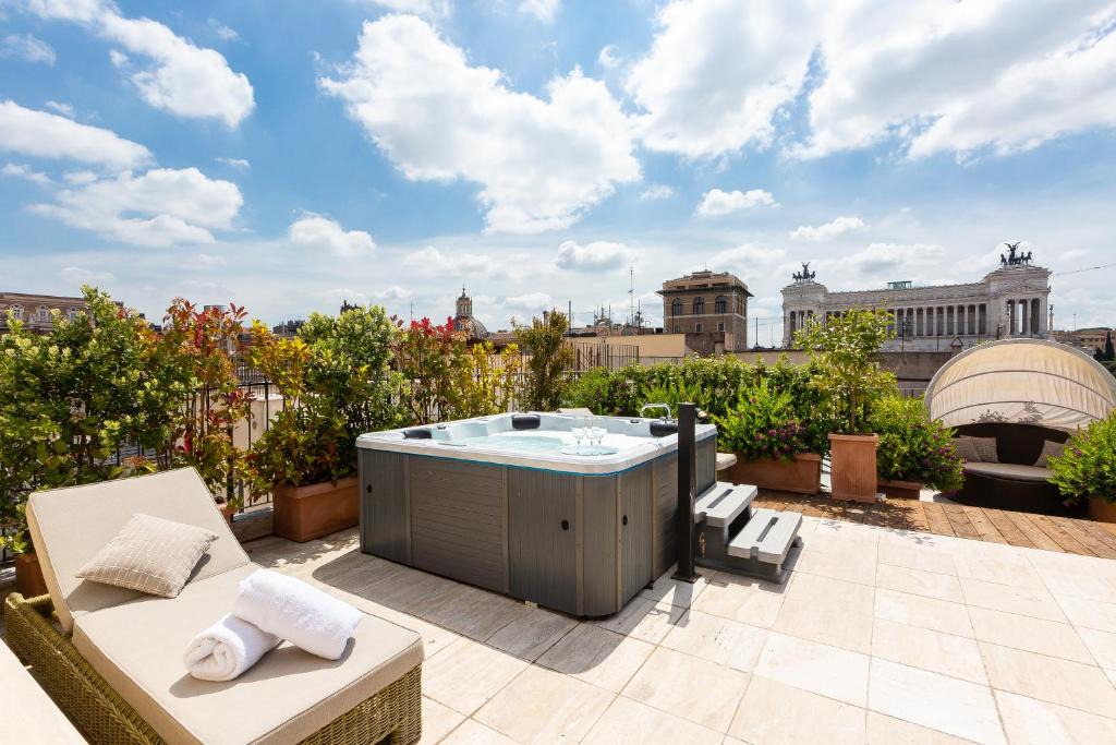 Rome City Centre Apartment | Amazing Penthouse Piazza Venezia
