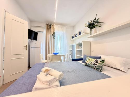 Silvi Marina Apartment | Angolo Azzurro Holiday Home, Silvi Marina