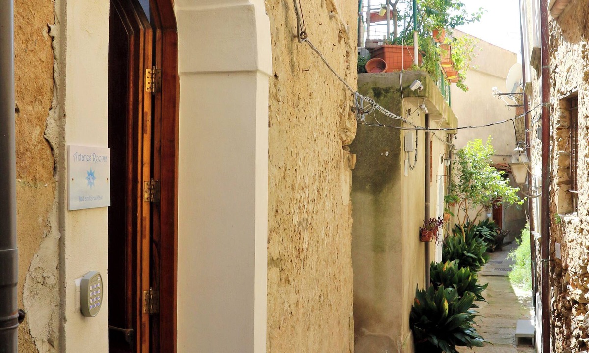 Castellabate Historic Centre Bed & Breakfast | Antares Rooms