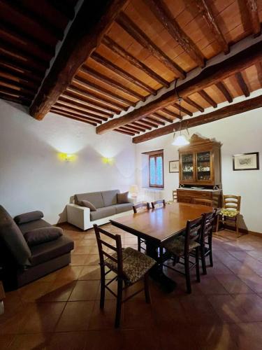 Petroio Apartment | Antica Torre "La Casalta"