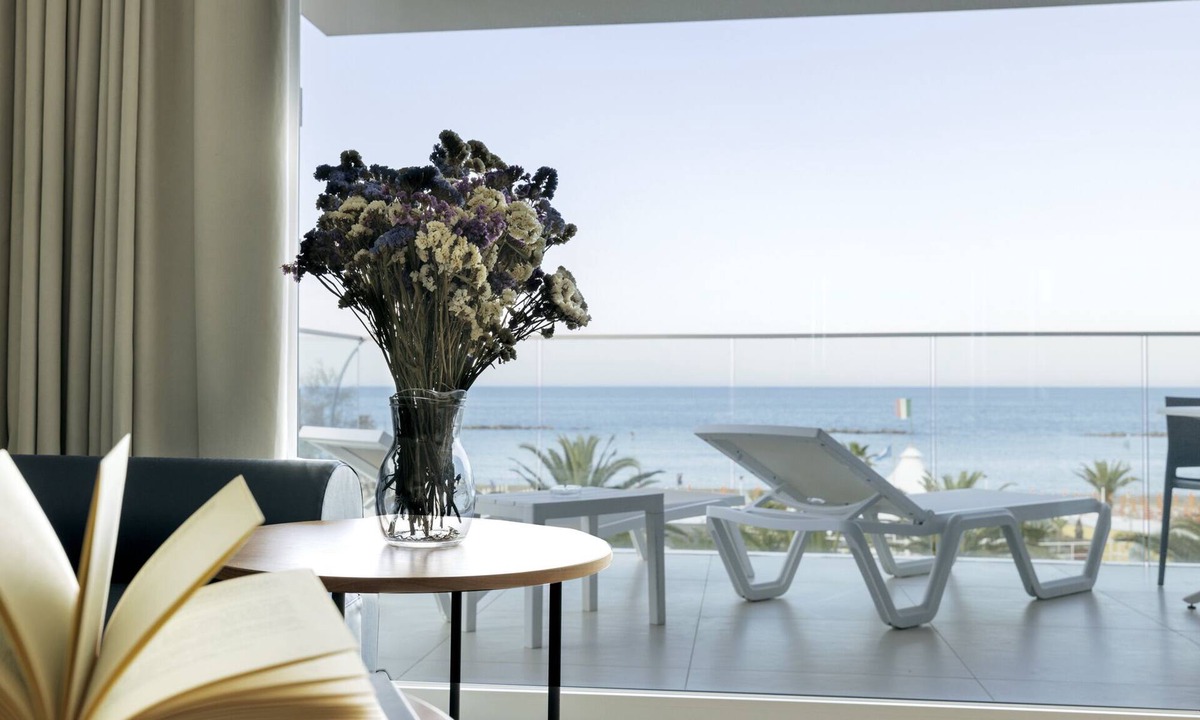 San Benedetto del Tronto Apartment | Apartment Horizon seafront with large terrace