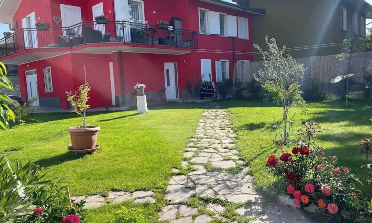 Valle Salimbene Apartment | Apartment 1.5 km from Pavia, ideal for couples in a quiet area.