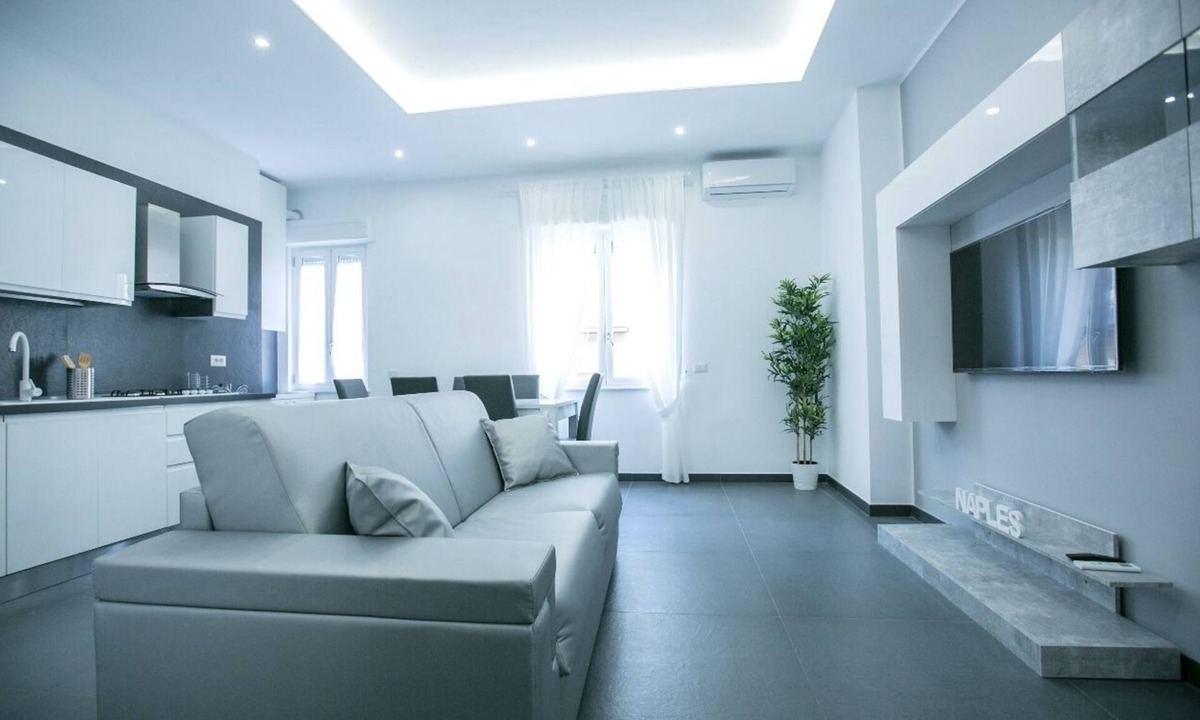 Vasto Apartment | Apartment 50 meters from Central Station! Ideal for both families and friends