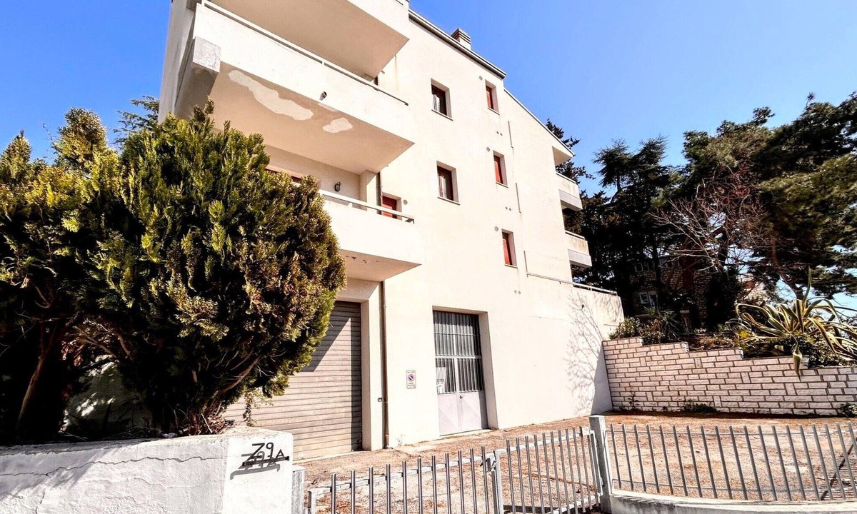 Numana Apartment | Apartment a stone's throw from the sea