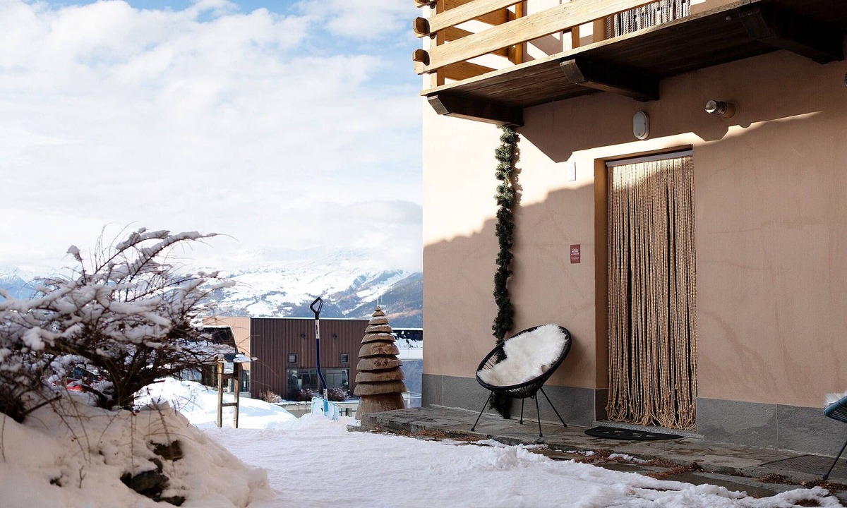 Gressan Apartment | Apartment 'Appartamento Pila Vacanze' with Mountain View, Shared Garden and Wi-Fi