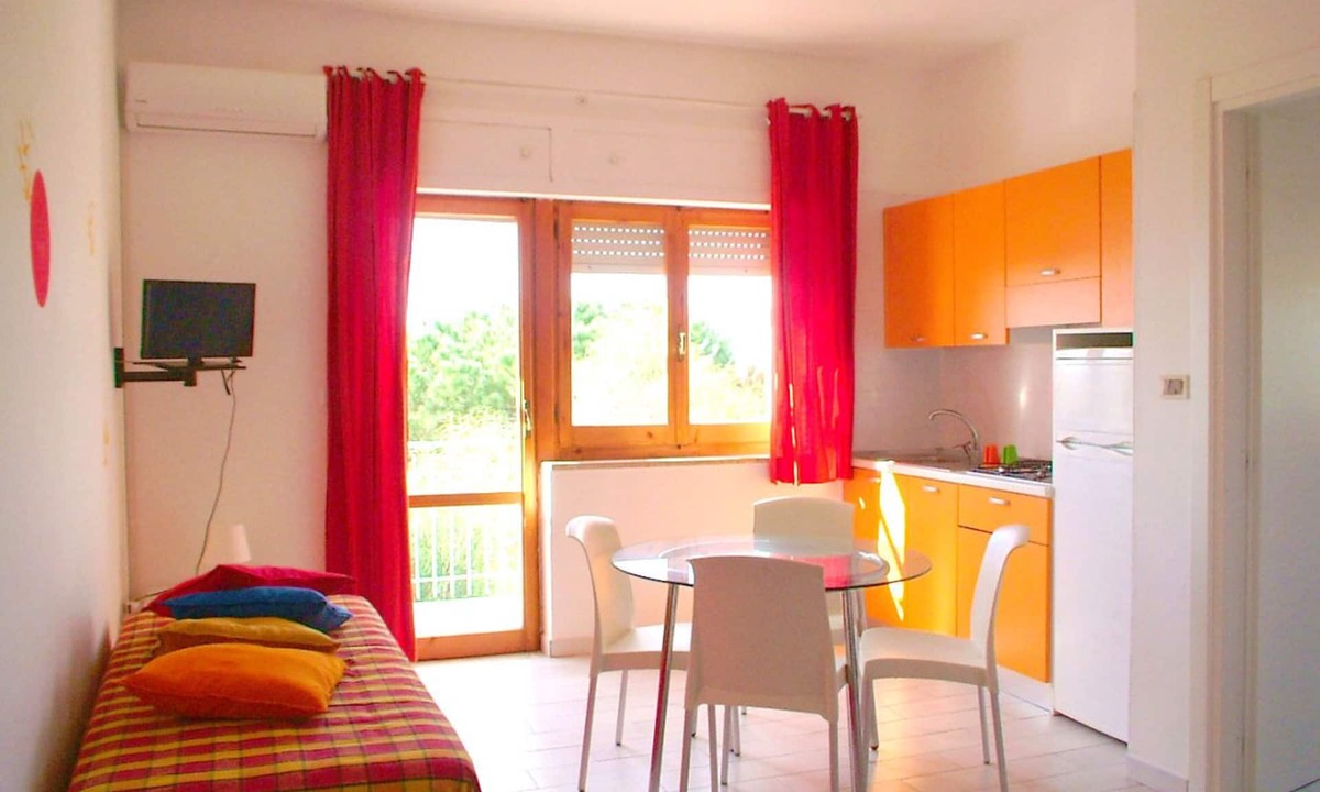 Falerna Apartment | Apartment by the sea in residence with swimming pool, tennis