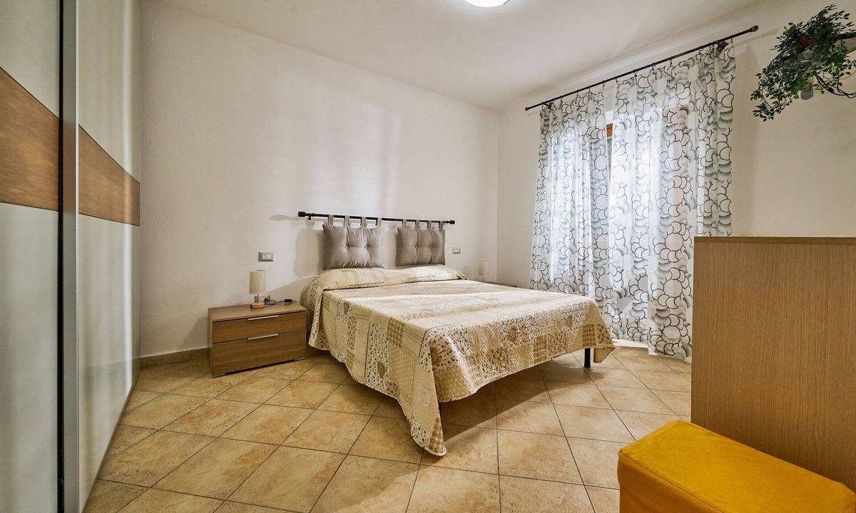 Val Canina Apartment | Apartment 'Casa Martina' with Mountain View, Private Terrace and Wi-Fi