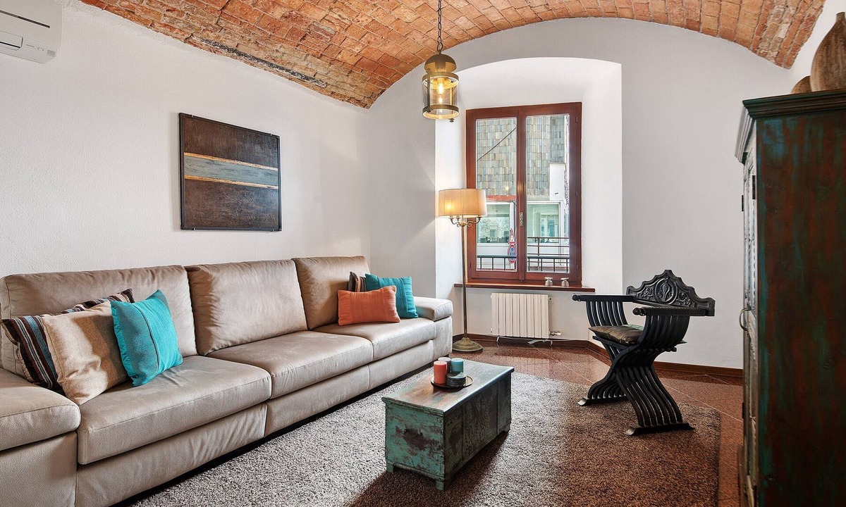 Arzeno Apartment | Apartment 'City On The Beach' with Sea View, Wi-Fi and Air Conditioning