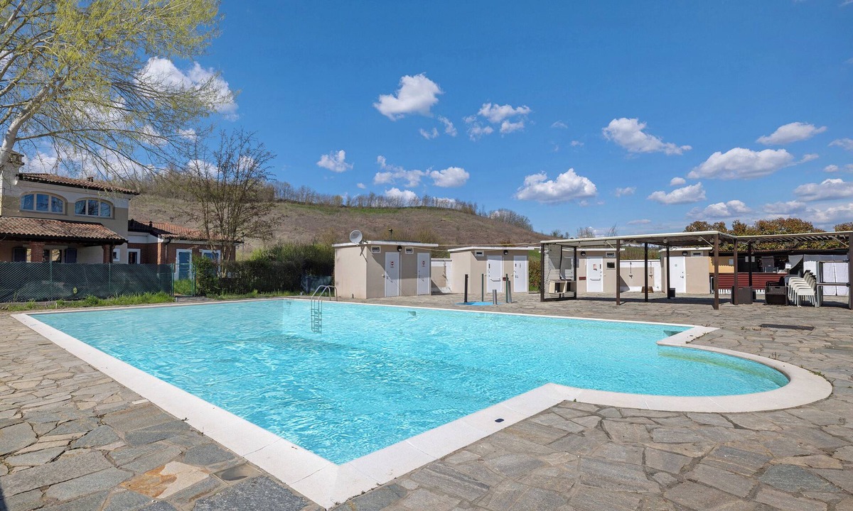 Asti Apartment | Apartment 'Dimora Il Feudo Bilocale 1' with Shared Pool, Shared Terrace and Wi-Fi