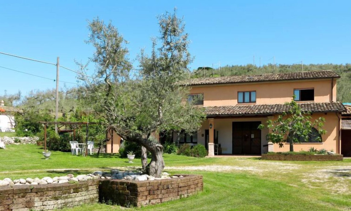 Collecorvino Apartment | Apartment Elster (COV104) in Collecorvino - 2 persons, 1 bedrooms