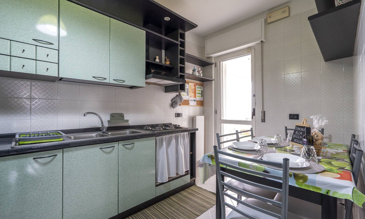 Monopoli Apartment | Apartment 'Green House' with Private Terrace, Wi-Fi and Air Conditioning