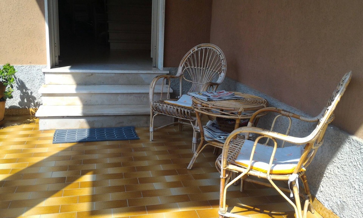 Annunziata Apartment | Apartment in Belmonte Marina, bright, with parking space and garden.